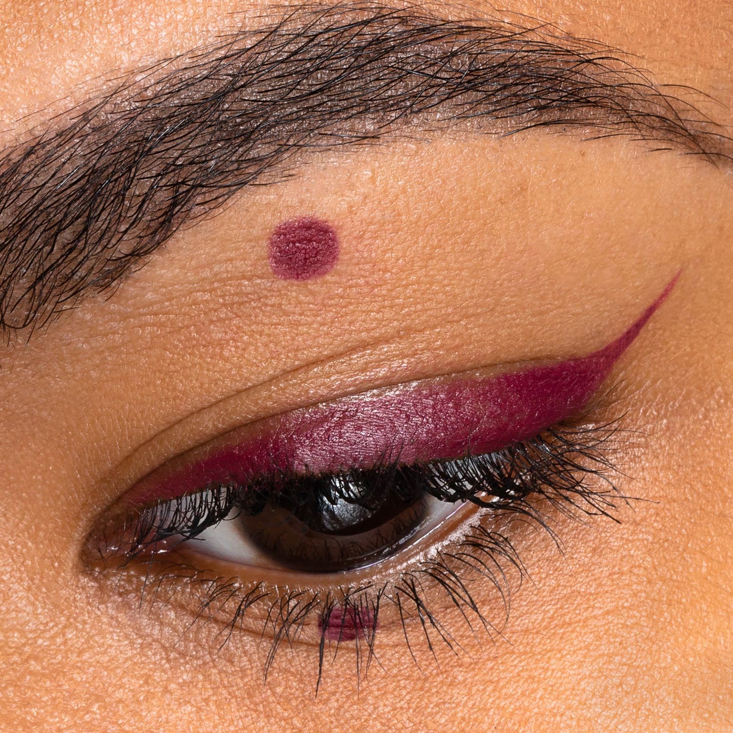 PASTELLO OCCHI DISTORTION