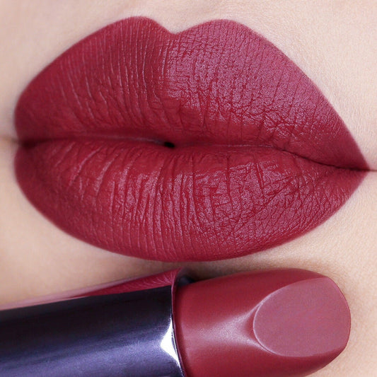 DESSERT   LEVRES PLUM CAKE