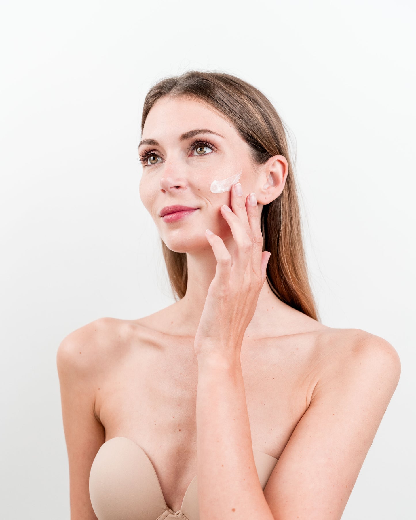 CREMA VISO ILLUMINANTE